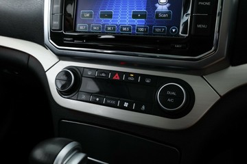 https://vehicle-cdn.autoleague.cloud/30353_61039090_26.jpg
