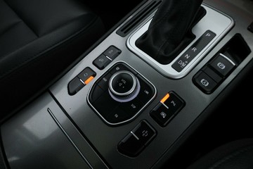 https://vehicle-cdn.autoleague.cloud/30353_61039090_28.jpg
