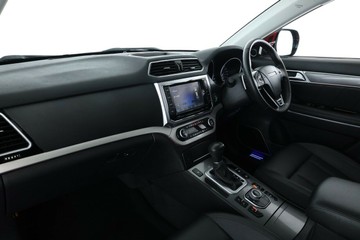 https://vehicle-cdn.autoleague.cloud/30353_61039090_32.jpg