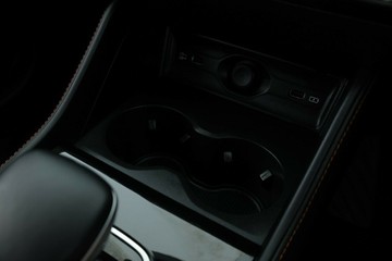 https://vehicle-cdn.autoleague.cloud/30353_61039104_27.jpg