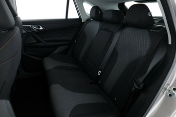 https://vehicle-cdn.autoleague.cloud/30353_61039104_32.jpg