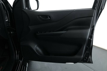 https://vehicle-cdn.autoleague.cloud/30353_61039106_17.jpg
