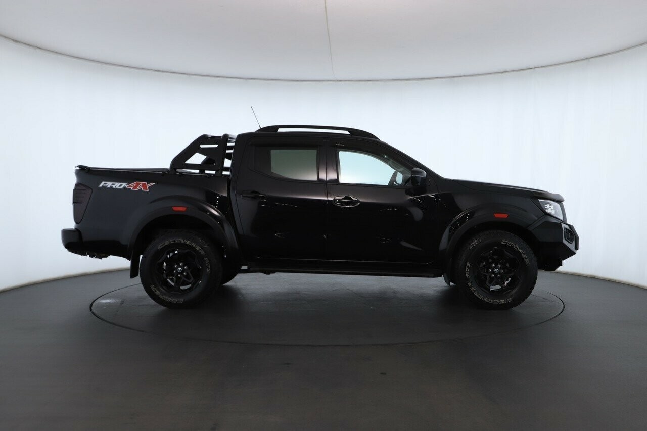 Nissan Navara image 3
