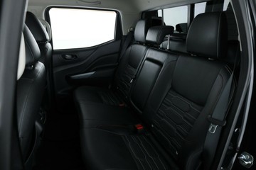 https://vehicle-cdn.autoleague.cloud/30353_61039106_32.jpg