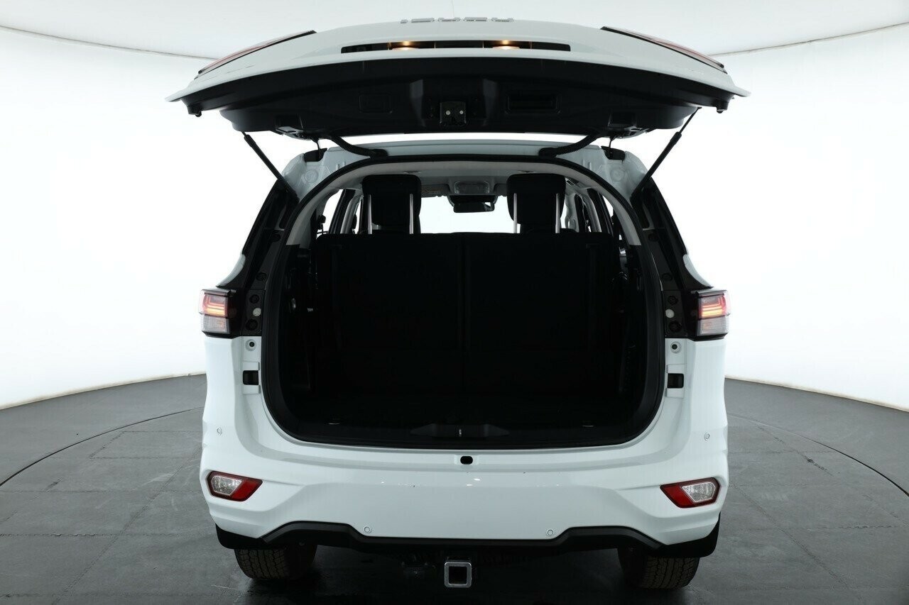Isuzu Mu-x image 4