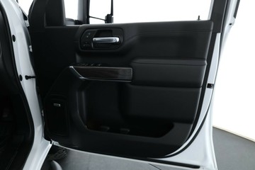 https://vehicle-cdn.autoleague.cloud/30353_61039176_16.jpg
