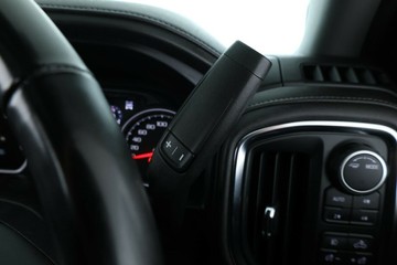 https://vehicle-cdn.autoleague.cloud/30353_61039176_22.jpg