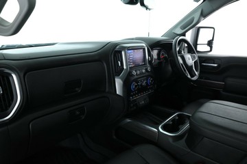 https://vehicle-cdn.autoleague.cloud/30353_61039176_31.jpg
