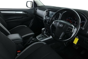 https://vehicle-cdn.autoleague.cloud/30353_61039220_20.jpg