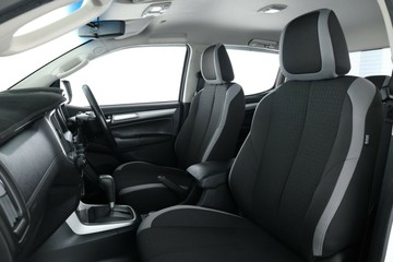 https://vehicle-cdn.autoleague.cloud/30353_61039220_32.jpg