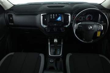 https://vehicle-cdn.autoleague.cloud/30353_61039220_35.jpg