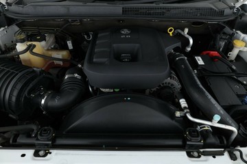 https://vehicle-cdn.autoleague.cloud/30353_61039220_7.jpg