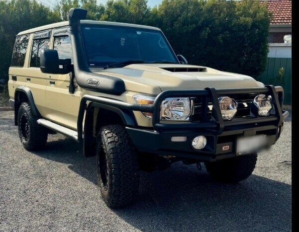 Toyota Landcruiser image 1