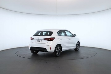 https://vehicle-cdn.autoleague.cloud/30353_61039302_17.jpg