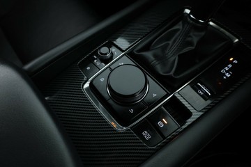 https://vehicle-cdn.autoleague.cloud/30353_61039314_30.jpg