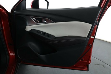 https://vehicle-cdn.autoleague.cloud/30353_61039321_18.jpg
