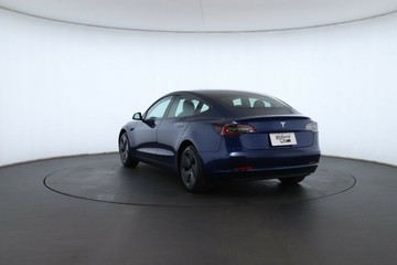 https://vehicle-cdn.autoleague.cloud/30353_61039387_13.jpg