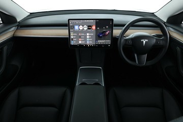 https://vehicle-cdn.autoleague.cloud/30353_61039387_35.jpg