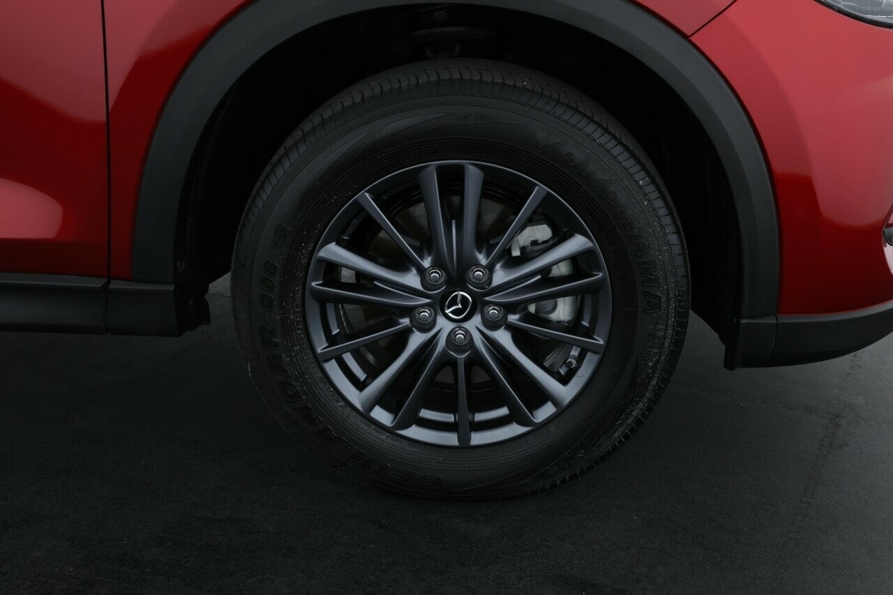 Mazda Cx-8 image 4