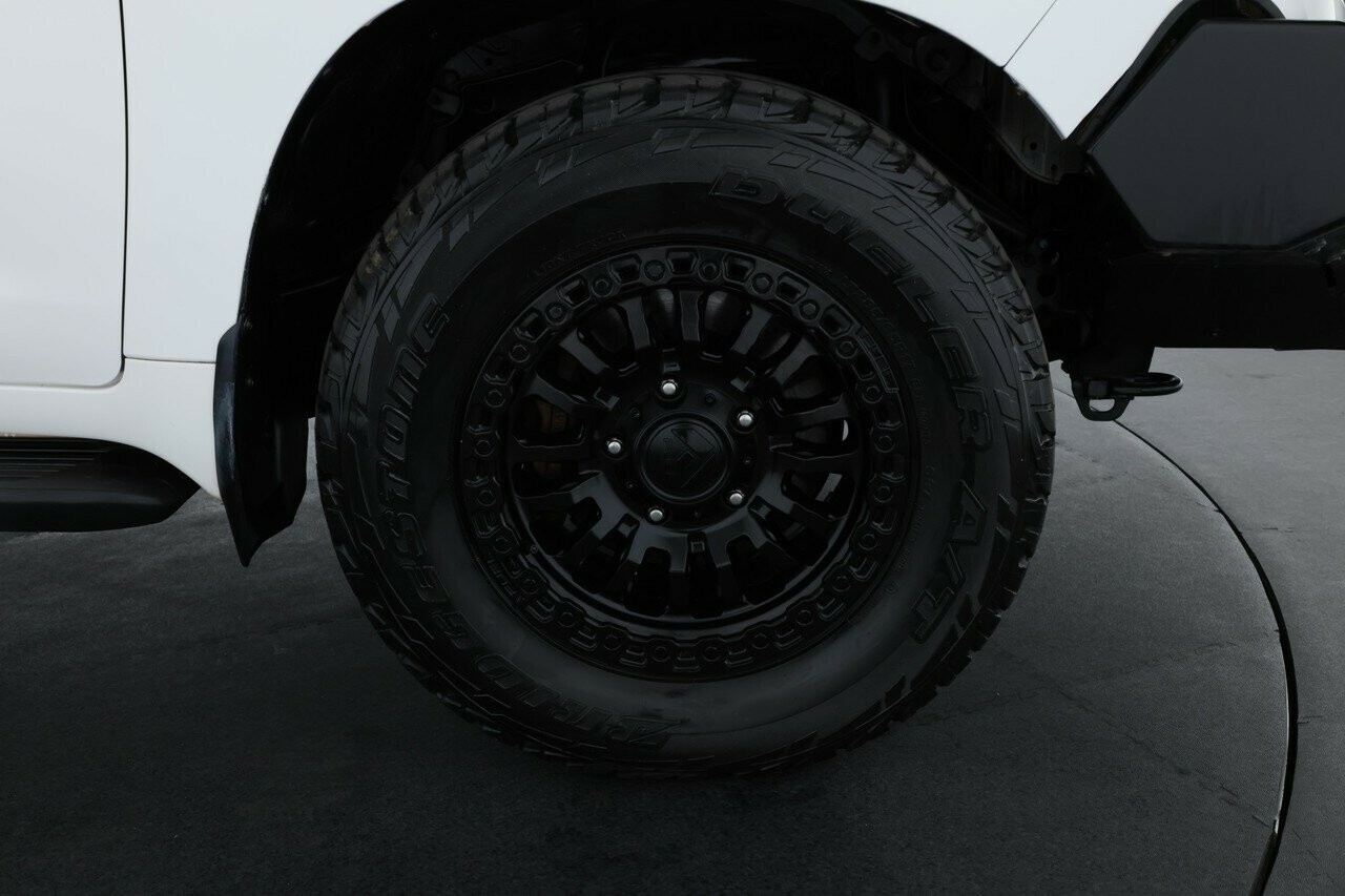 Toyota Landcruiser image 4
