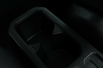 https://vehicle-cdn.autoleague.cloud/30353_61039500_27.jpg