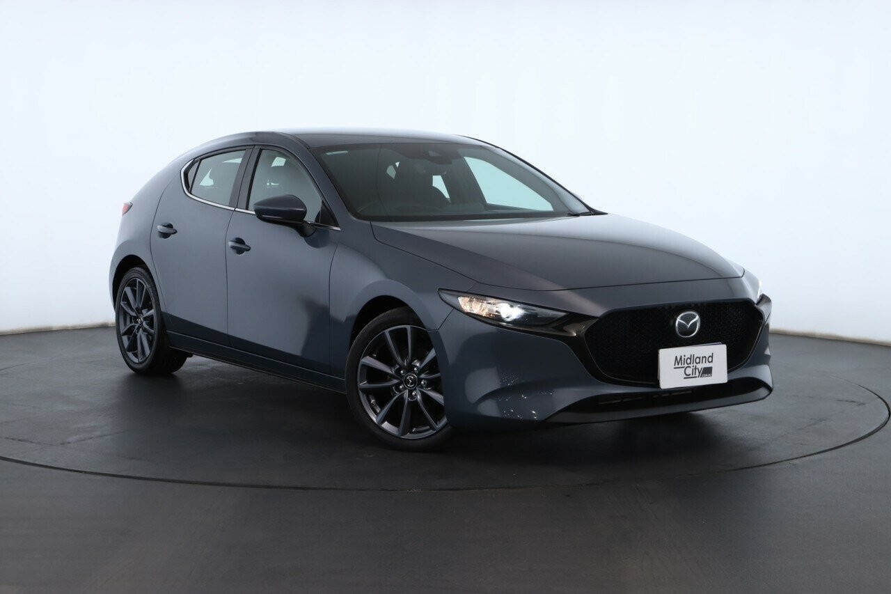Mazda 3 image 1