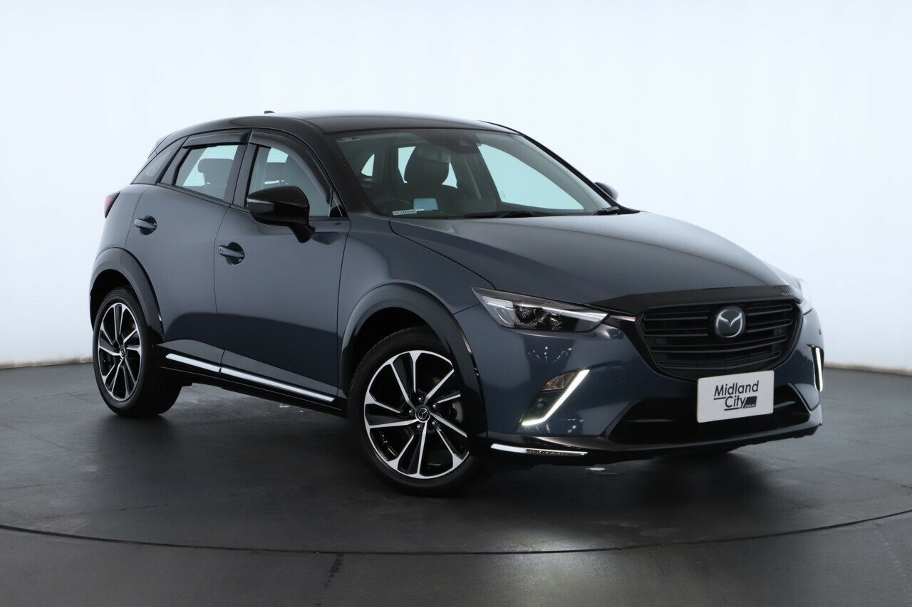 Mazda Cx-3 image 1