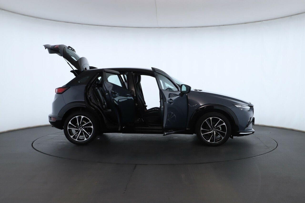 Mazda Cx-3 image 2