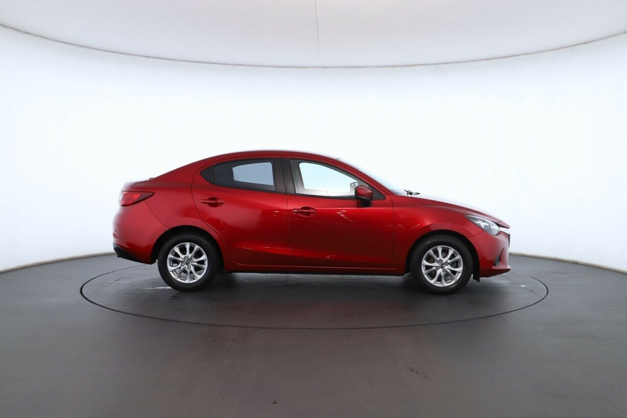 Mazda 2 image 3