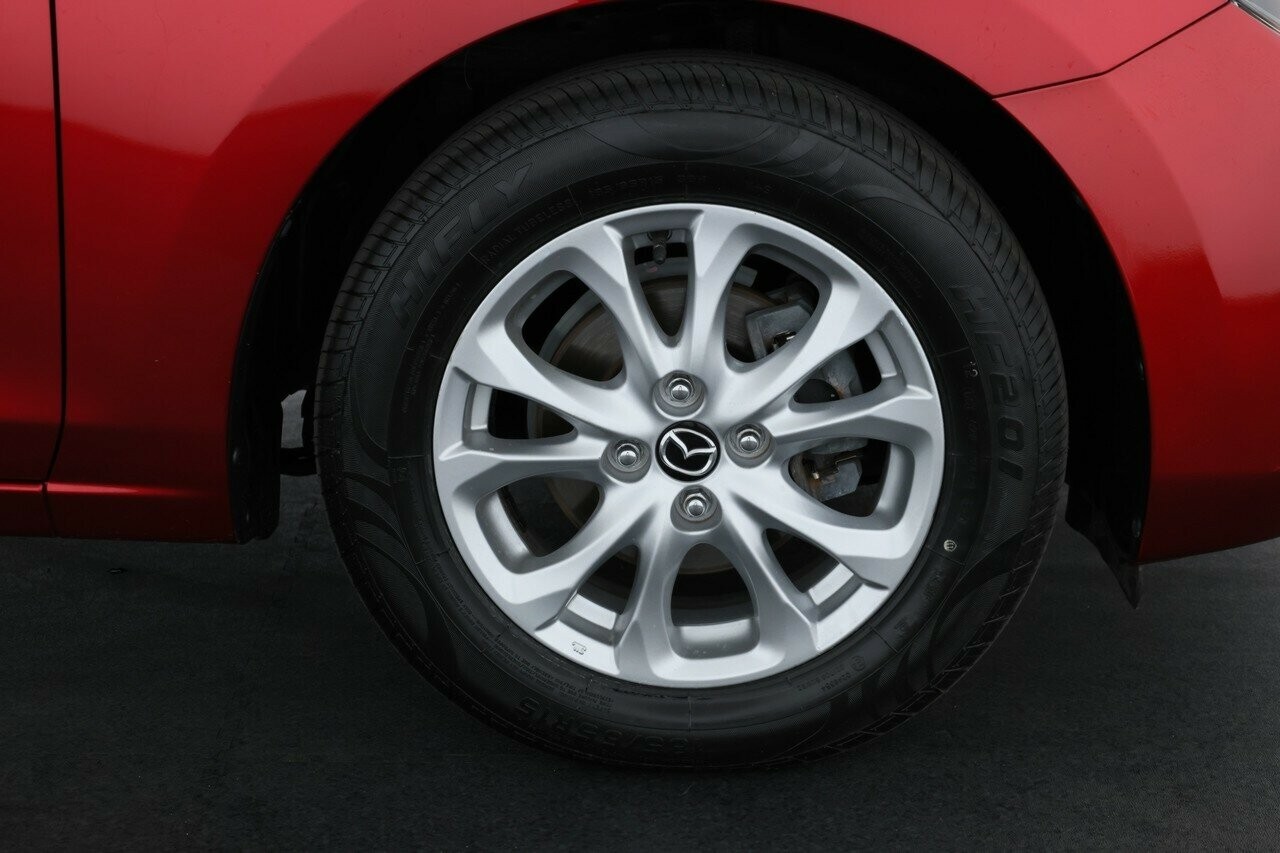 Mazda 2 image 4