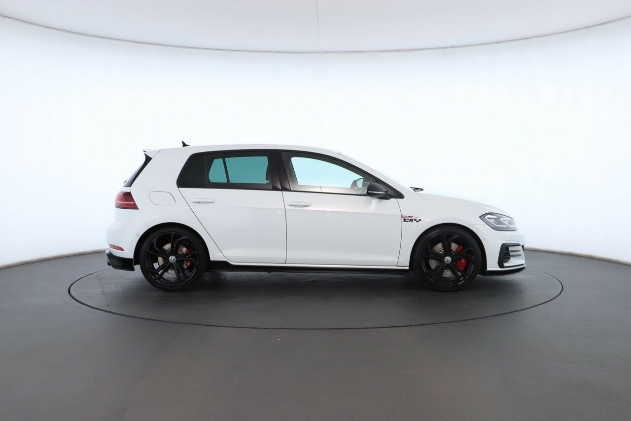 Volkswagen Golf image 3