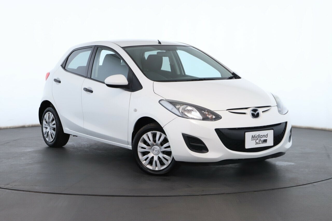 Mazda 2 image 1
