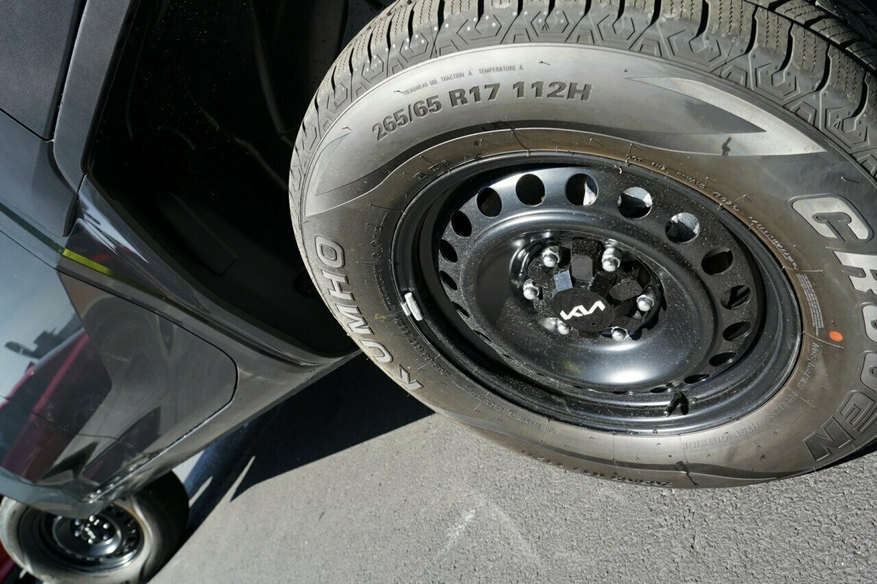 Kia Tasman image 4