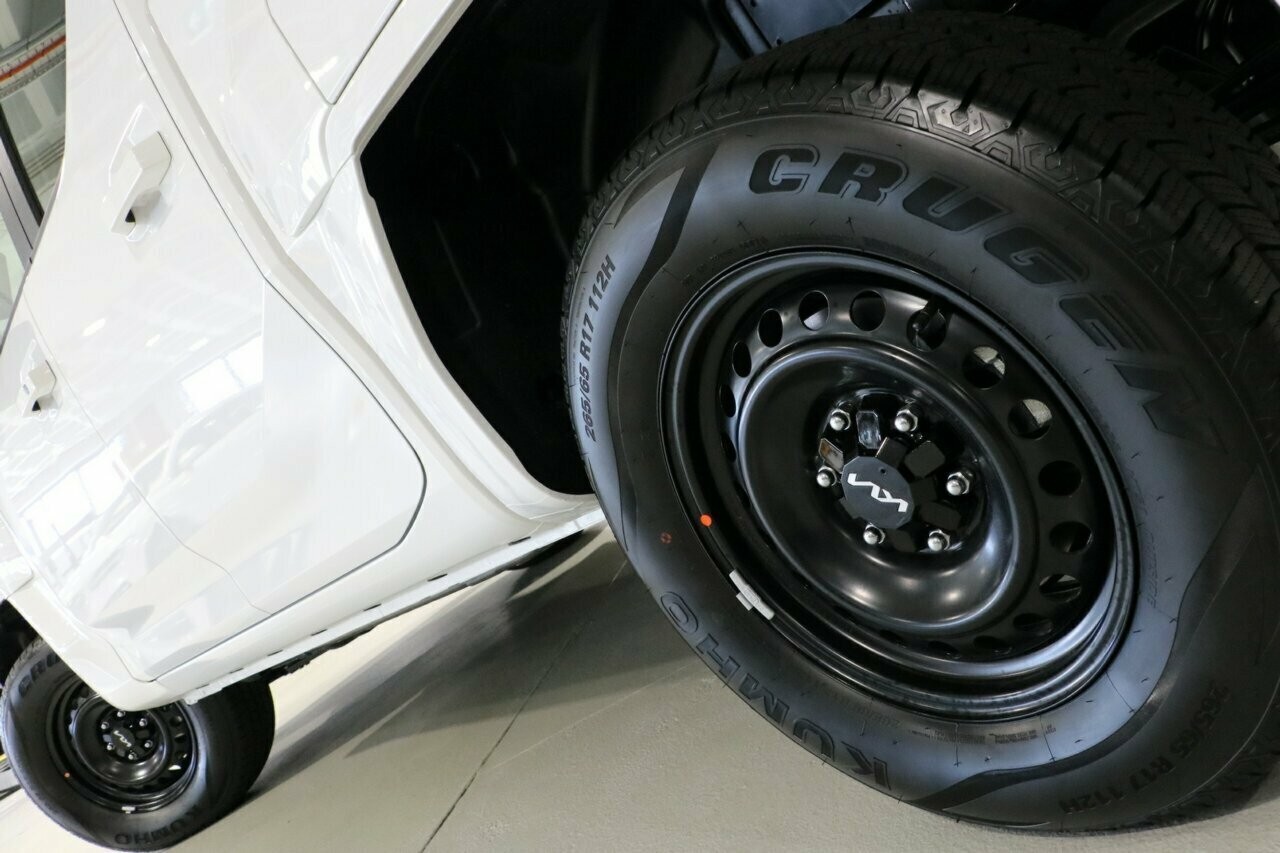 Kia Tasman image 4