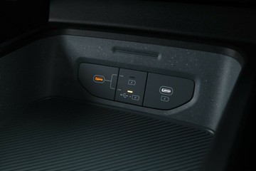 https://vehicle-cdn.autoleague.cloud/30354_31010483_26.jpg