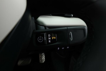 https://vehicle-cdn.autoleague.cloud/30354_31013132_23.jpg