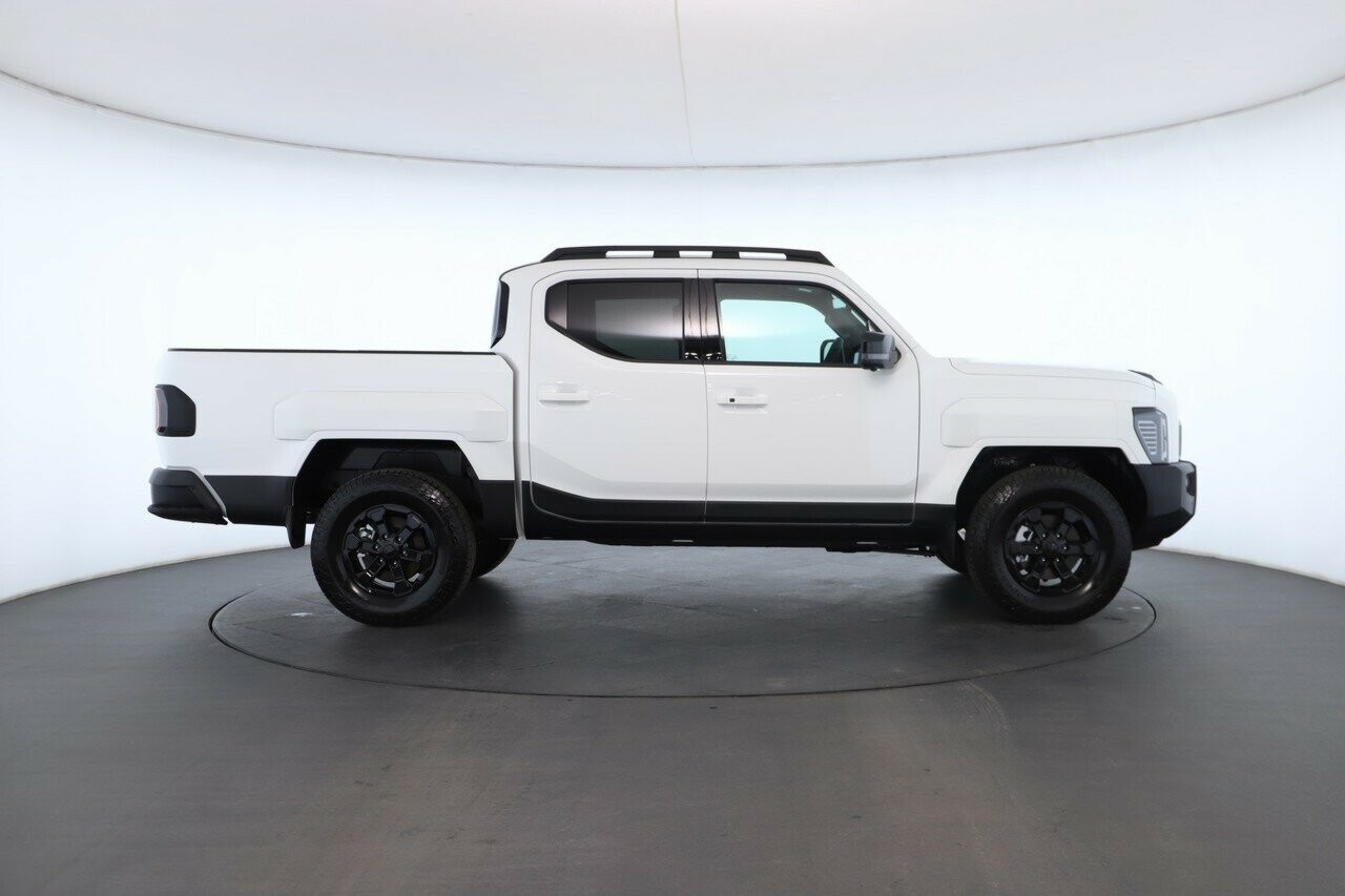 Kia Tasman image 2