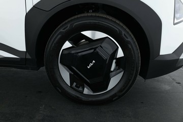 https://vehicle-cdn.autoleague.cloud/30354_31025479_16.jpg