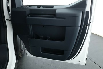 https://vehicle-cdn.autoleague.cloud/30354_31039402_18.jpg