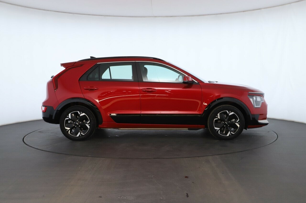 Kia Niro image 2