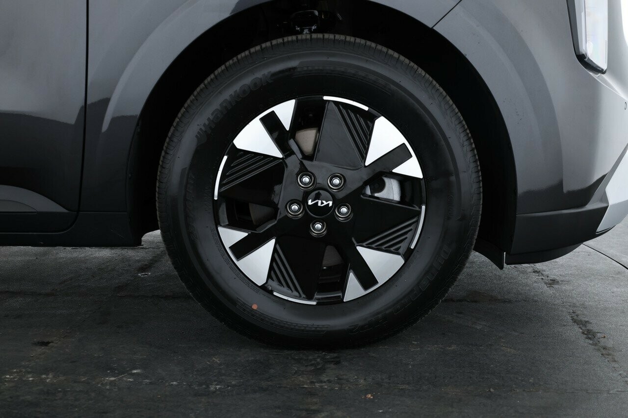 Kia Carnival image 3