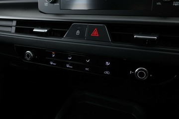 https://vehicle-cdn.autoleague.cloud/30354_31121193_27.jpg
