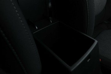 https://vehicle-cdn.autoleague.cloud/30354_31121193_31.jpg