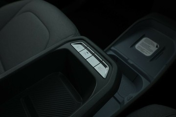 https://vehicle-cdn.autoleague.cloud/30354_31168969_26.jpg