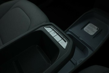 https://vehicle-cdn.autoleague.cloud/30354_31186156_19.jpg