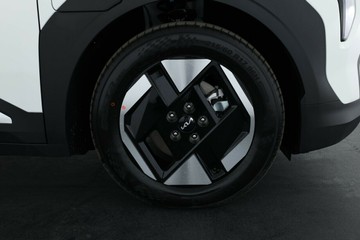 https://vehicle-cdn.autoleague.cloud/30354_31186156_23.jpg