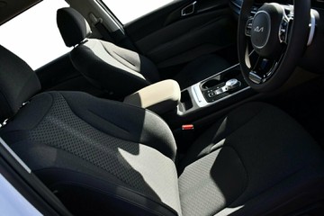 https://vehicle-cdn.autoleague.cloud/30354_31186562_10.jpg