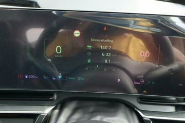 https://vehicle-cdn.autoleague.cloud/30354_31197408_11.jpg