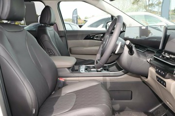 https://vehicle-cdn.autoleague.cloud/30354_31197408_9.jpg