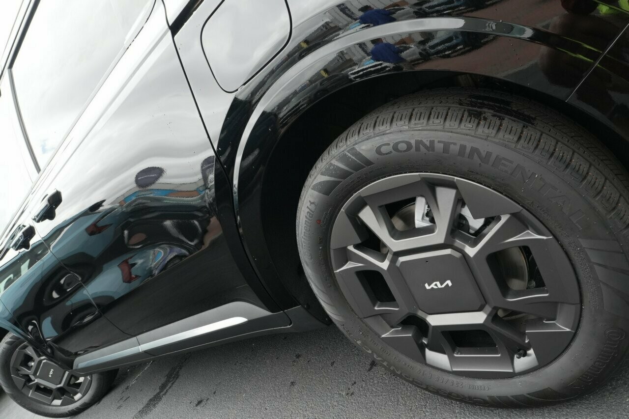 Kia Carnival image 4